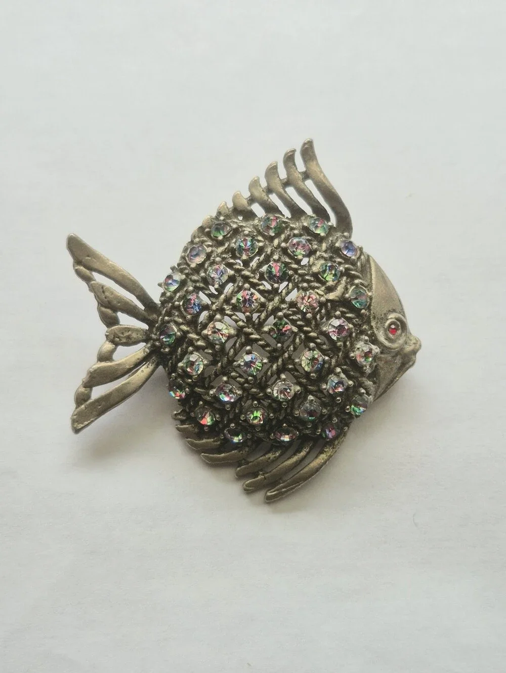 Vintage Aurora Borealis Rhinestone Fish Brooch – Mid Century Silver Tone Figural